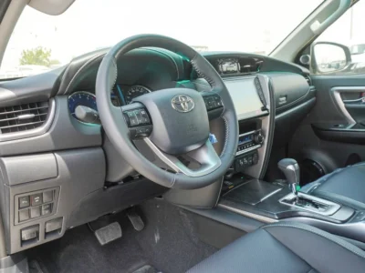 2025 Toyota Fortuner SR5 4.0-liter V6 Petrol Engine Silver Black SUV Automatic GCC Specs