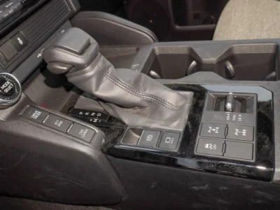 2025 Toyota Prado 2.8 Litres 4 Cylinders Diesel Engine White Black SUV GCC Specs