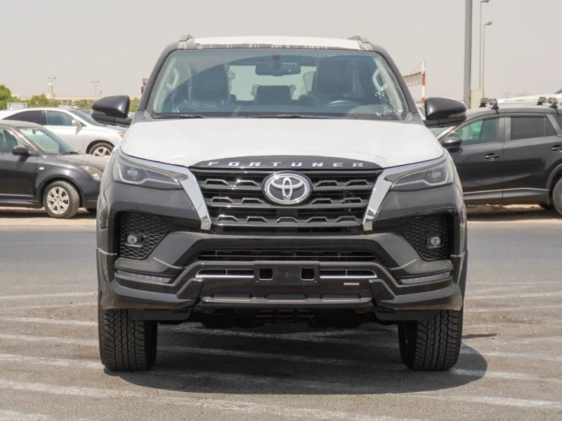 2025 Toyota Fortuner SR5 4.0-liter V6 Petrol Engine Black SUV Automatic GCC Specs