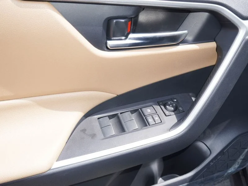 2025 Toyota RAV4 HEV 2.5L 4 Cylinders Hybrid Engine Grey Beige SUV GCC Specs