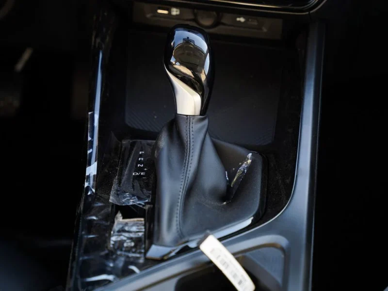 2025 MG 5 1.5-litre four-cylinder Petrol Engine White Black Sedan Automatic GCC Specs