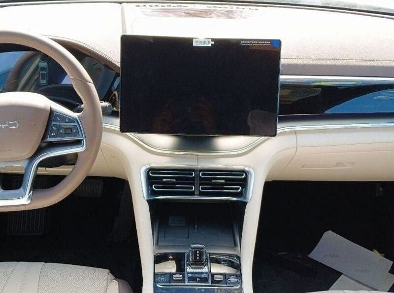 2024 BYD Song Plus Honor Edition Grey Beige Compact Electric SUV 605km EV