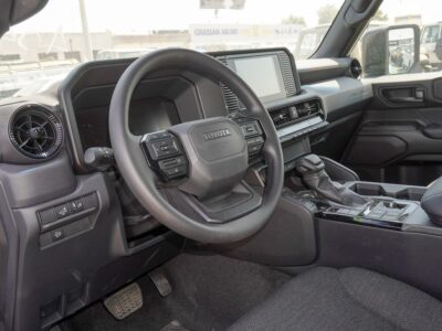 2025 Toyota Prado 2.8 Litres 4 Cylinders Diesel Engine White Black SUV GCC Specs