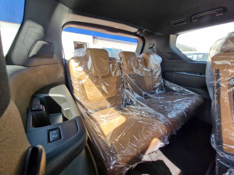 2026 Nissan Patrol LE Platinum City 3.5L V6 Twin-Turbocharged Petrol Engine White Tan SUV