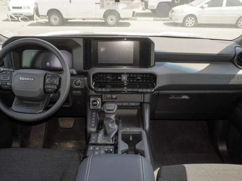 2025 Toyota Prado 2.8 Litres 4 Cylinders Diesel Engine White Black SUV GCC Specs