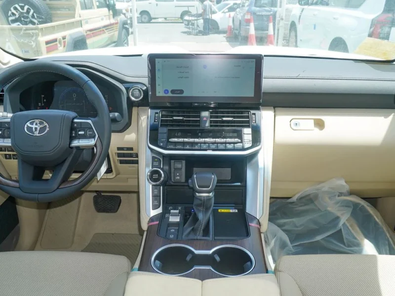 2025 Toyota Land Cruiser GXR 3.5 Litres V6 Petrol Engine White Beige SUV GCC Specs