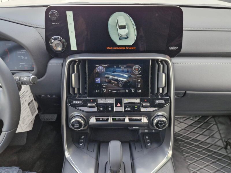 2026 Lexus LX700h Overtrail 3.5L V6 Twin Turbo Petrol Hybrid Silver Black SUV GCC