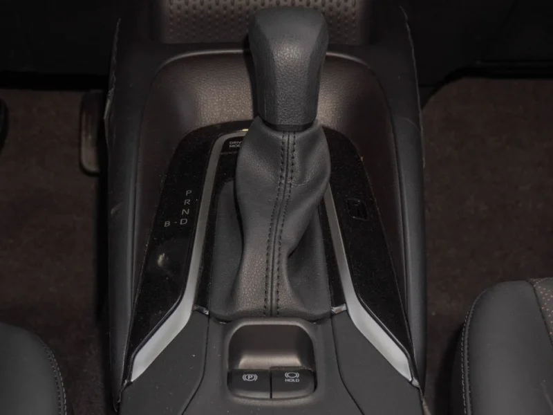 2025 Toyota Corolla 1.8 Litres 4-cylinder Hybrid Engine White Black Sedan Automatic