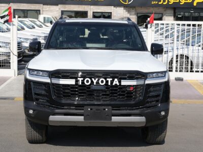 2026 Toyota Land Cruiser 300 GR Sport 3.5L Twin-Turbo V6 Engine Black Red SUV GCC Specs