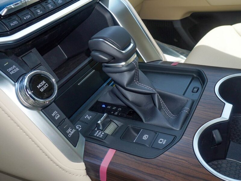 2025 Toyota Land Cruiser GXR 3.5 Litres V6 Petrol Engine White Beige SUV GCC Specs