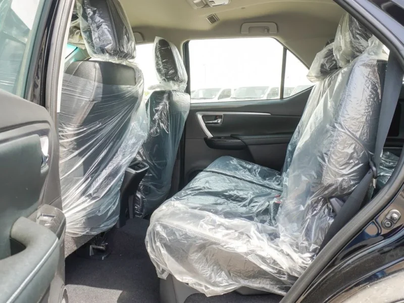 2025 Toyota Fortuner SR5 4.0-liter V6 Petrol Engine Black SUV Automatic GCC Specs