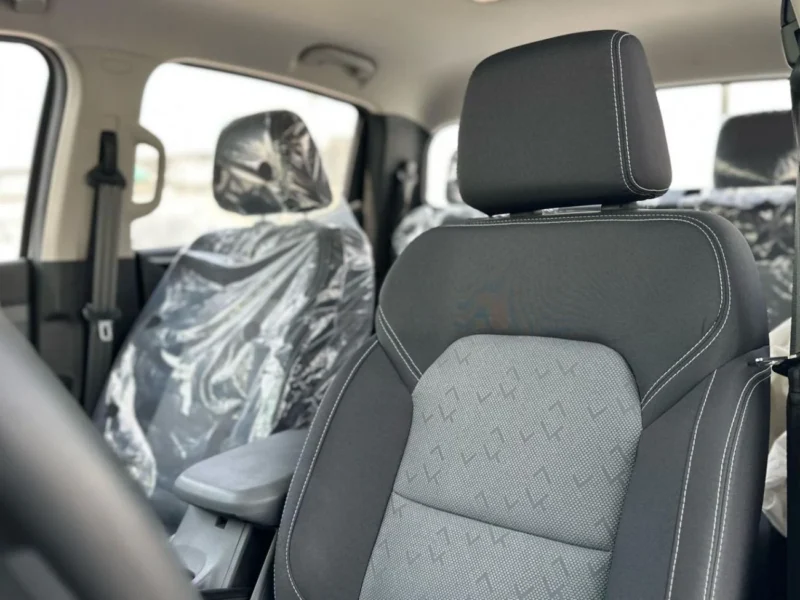 2025 MG T60 2.4L 4 Cylinders PETROL Engine DC MT White Grey PickUP