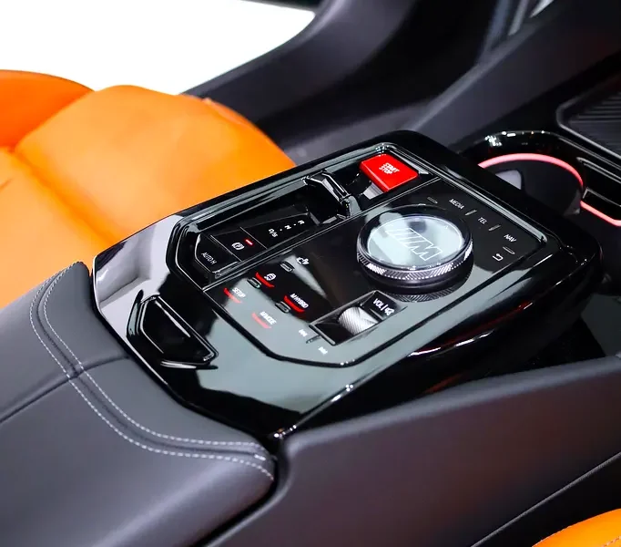 2025 BMW M5 Competition FULL CARBON MANHART KIT Green Orange Sedan GCC