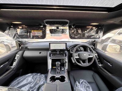 2025 Toyota Land Cruiser 300 VXR 3.3L Twin-Turbo V6 Diesel RHD Black SUV Automatic