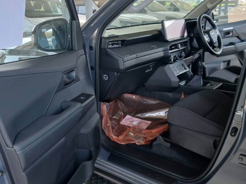 2026 Toyota Hilux Double Cab Travo-4TREX 2.8L 1GD-FTV 4-Cylinder Diesel Grey Pickup