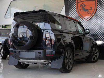 2026 LAND ROVER DEFENDER 110 X-DYNAMIC HSE P400 3.0L 6 Cylinders Petrol Engine Black Tan SUV