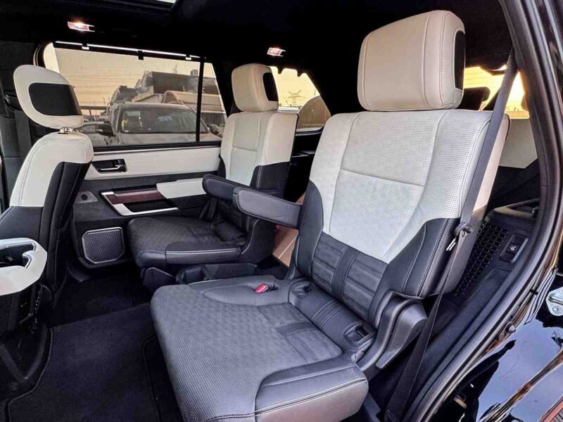 2025 Toyota Sequoia Capstone Hybrid 3.4L twin-turbo V6 i-FORCE MAX Black SUV