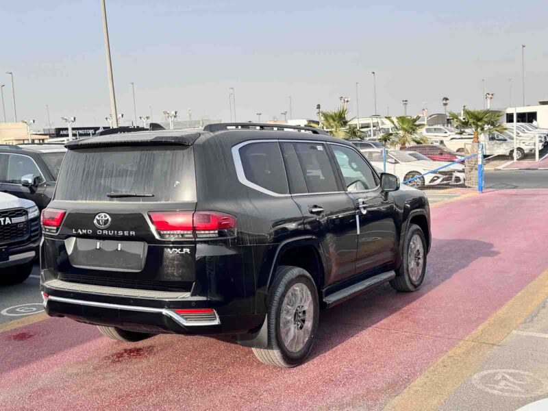 2025 Toyota Land Cruiser 300 VXR 3.3L Twin-Turbo V6 Diesel RHD Black SUV Automatic