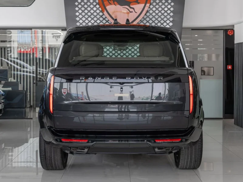 2026 Land Rover Range Rover Vogue P530 Autobiography 4.4 L V8 Engine Grey Tan SUV GCC Specs