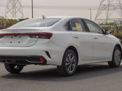 2025 Kia K3 Comfort 1.5 Litres 4 Cylinders Petrol Engine White Black Sedan Chinese Specs