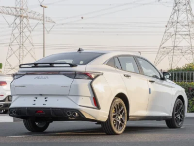 2025 DONGFENG SHINE E3 1.5 Litres 4 Cylinders Petrol Engine White Black SUV GCC Specs