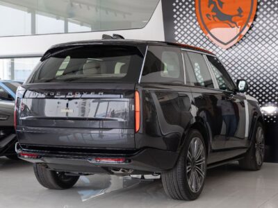 2026 Land Rover Range Rover Vogue P530 Autobiography 4.4 L V8 Engine Grey Tan SUV GCC Specs