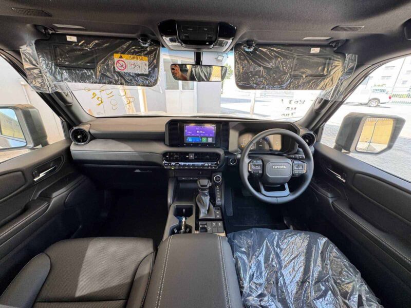 2025 Toyota Land Cruiser Prado 2.8L 4-cylinder Turbo Diesel Engine Black SUV