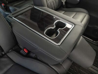 2026 Toyota Majesty Grande 2.8L Inline 4-cylinder Diesel Engine White Black MPV