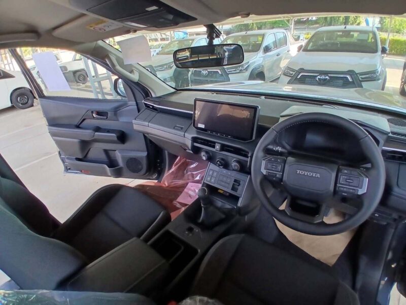 2026 Toyota Hilux Double Cab Travo-4TREX 2.8L 1GD-FTV 4-Cylinder Diesel Grey Pickup