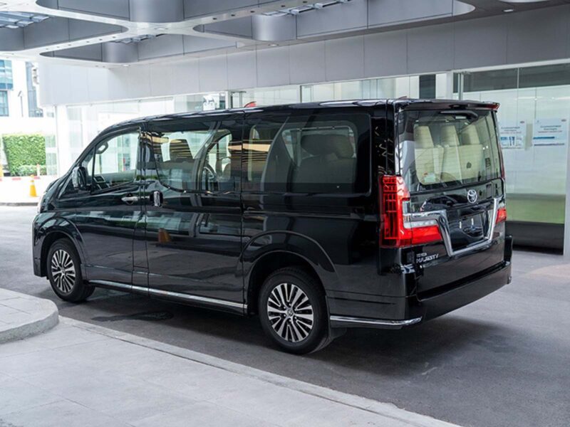 2026 Toyota Majesty Grande 2.8L Inline 4-cylinder Diesel Engine Black Beige MPV