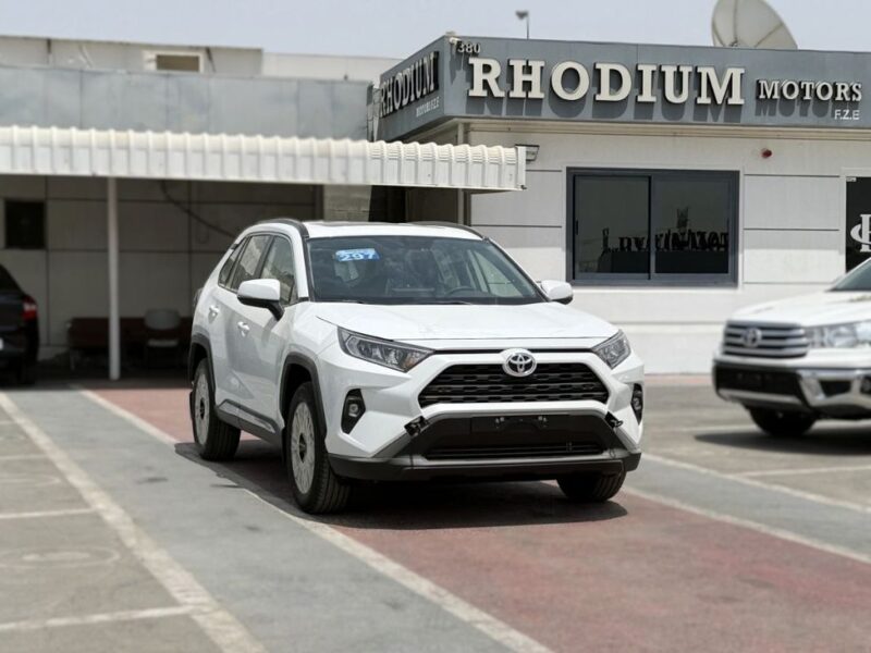 2025 Toyota RAV 4 EXR 2.5 Litres 4 Cylinders Petrol Engine White Black SUV GCC Specs