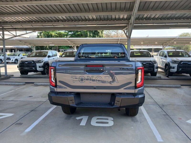 2026 Toyota Hilux Double Cab Travo-4TREX 2.8L 1GD-FTV 4-Cylinder Diesel Grey Pickup