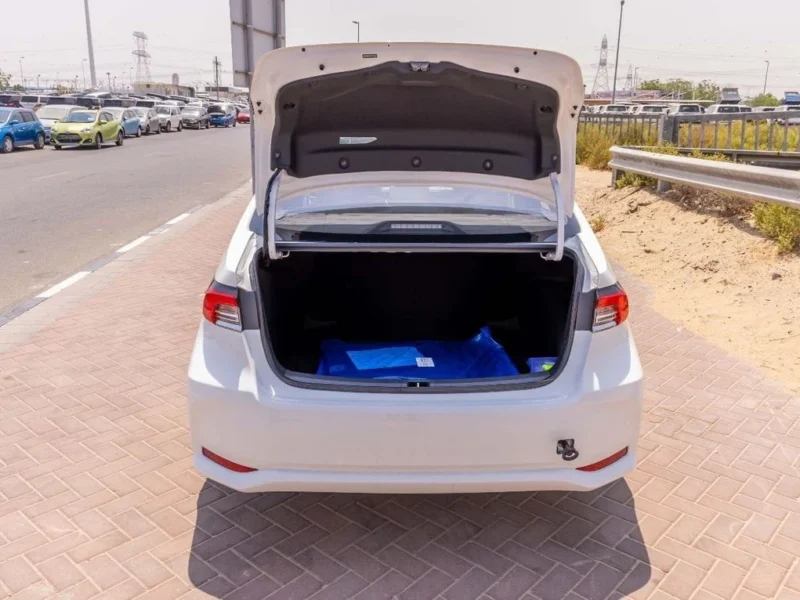 2025 Toyota Corolla 1.8L 4 Cylinder Intelligent Electric Hybrid Elite Edition White Black Sedan