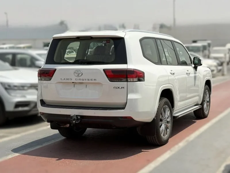 2025 Toyota Land Cruiser 300 GXR 4.0 Litres 6 Cylinders Petrol Engine White Beige SUV GCC Specs