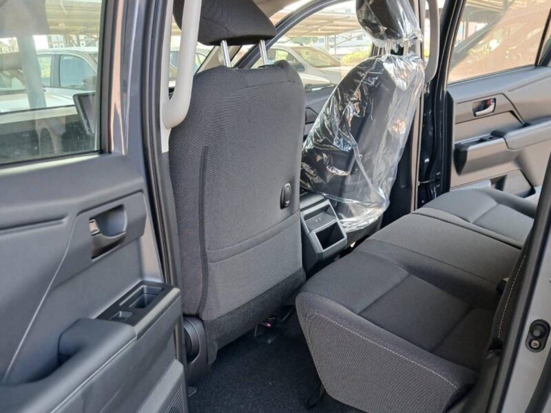 2026 Toyota Hilux Double Cab Travo-4TREX 2.8L 1GD-FTV 4-Cylinder Diesel Grey Pickup