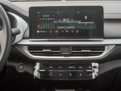 2025 Kia K3 Comfort 1.5 Litres 4 Cylinders Petrol Engine White Black Sedan Chinese Specs