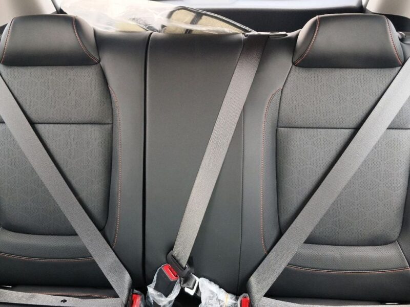 2025 Kia Seltos 1.5 Litres 4 Cylinders Petrol Engine White Black SUV Chinese Specs