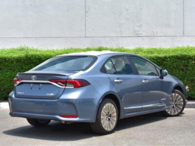 2024 TOYOTA COROLLA 2.0 Litres 4 Cylinder Petrol Engine Blue Grey Sedan Top Option