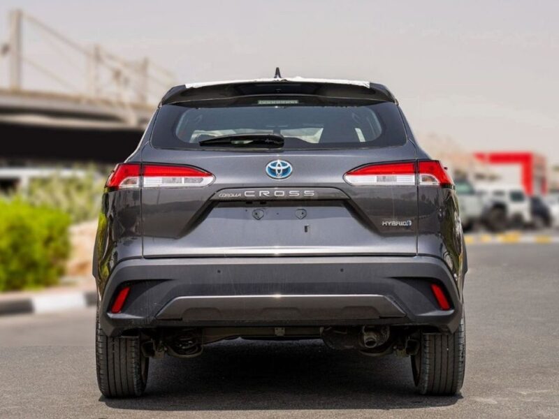 2023 TOYOTA COROLLA CROSS 1.8 Litres HEV 4 Cylinders Engine Grey Red SUV Automatic