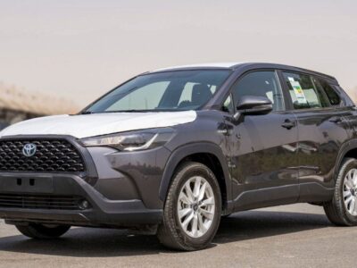 2023 TOYOTA COROLLA CROSS 1.8 Litres HEV 4 Cylinders Engine Grey Red SUV Automatic