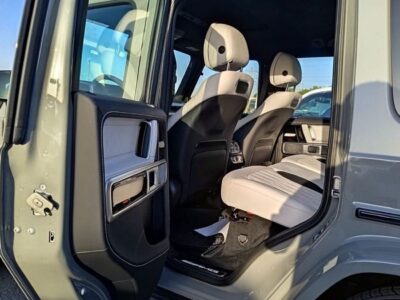 2022 Mercedes-Benz AMG G 63 4.0L twin-turbo V8 Engine Grey White SUV GCC Specs