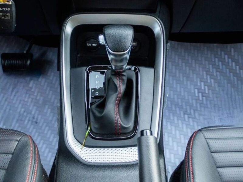 2023 Kia Sonet GLS 1.5 Litres 4 Cylinders Petrol Engine Silver Black SUV FWD Automatic