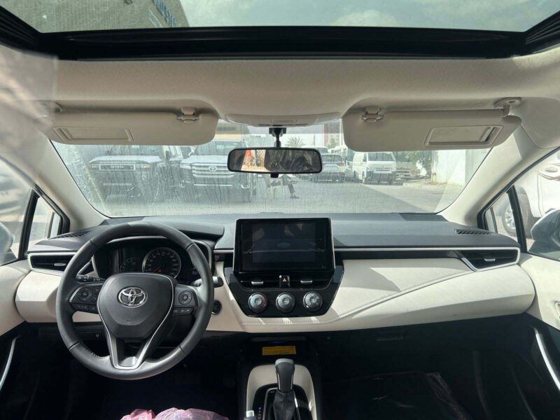 2025 Toyota Corolla GLI 2.0L Dynamic Force 4-Cylinder Petrol Engine White Beige Sedan