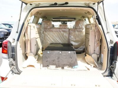 2021 Toyota Land Cruiser GXR Grand Touring 4.0-litre V6 Petrol Engine White Beige SUV GCC