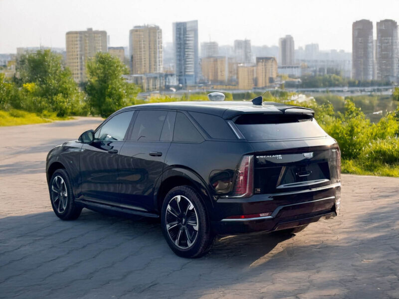 2025 Cadillac Escalade IQ Electric Vehicle Black Tan Three-row Luxury SUV AWD