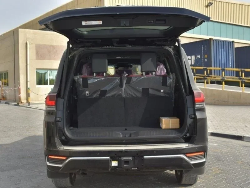 2022 Toyota Land Cruiser VXR 3.5L Twin-Turbo V6 Petrol Engine Black Red SUV GCC Specs