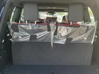 2022 Toyota Land Cruiser VXR 3.5-liter V6 Twin Turbo Petrol Engine Blue Red SUV GCC