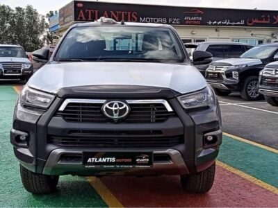 2022 Toyota Hilux 4.0 Litres V6 Petrol Engine Grey Black Pickup Truck GCC Specs