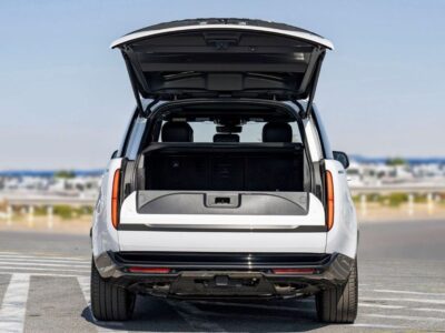 2023 Land Rover RANGE ROVER SE P530 4.4 Litres 6 Cylinders Petrol Engine White Grey SUV