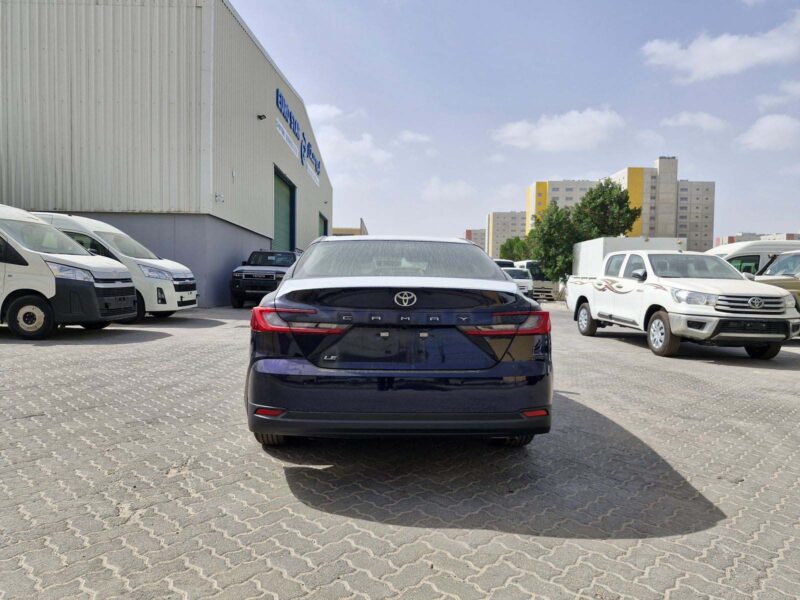 2025 Toyota Camry 2.5-liter 4-cylinder Petrol Engine Blue Beige Sedan GCC Specs